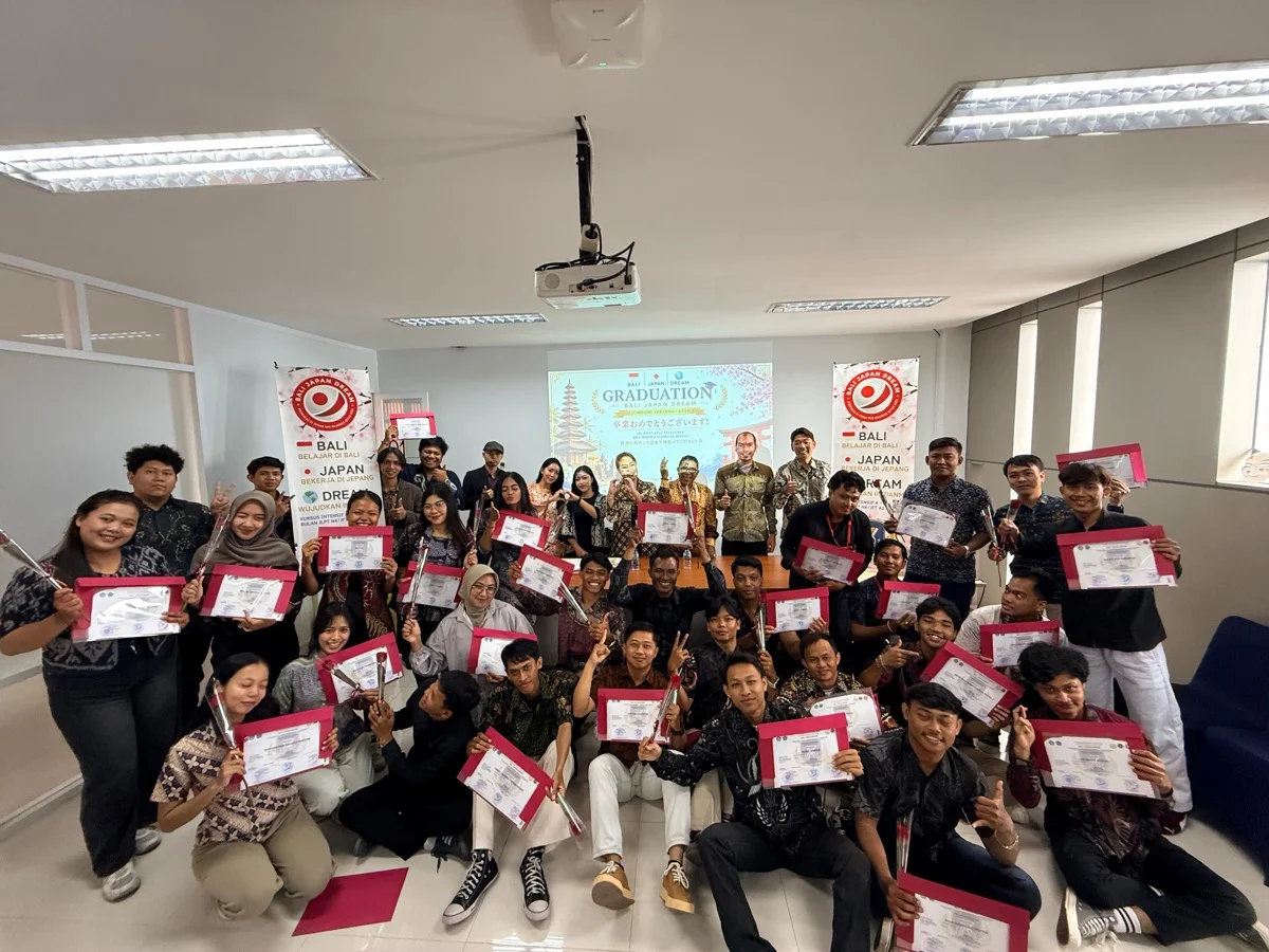 Graduation Ceremony - Bali Japan Dream × Warmadewa College